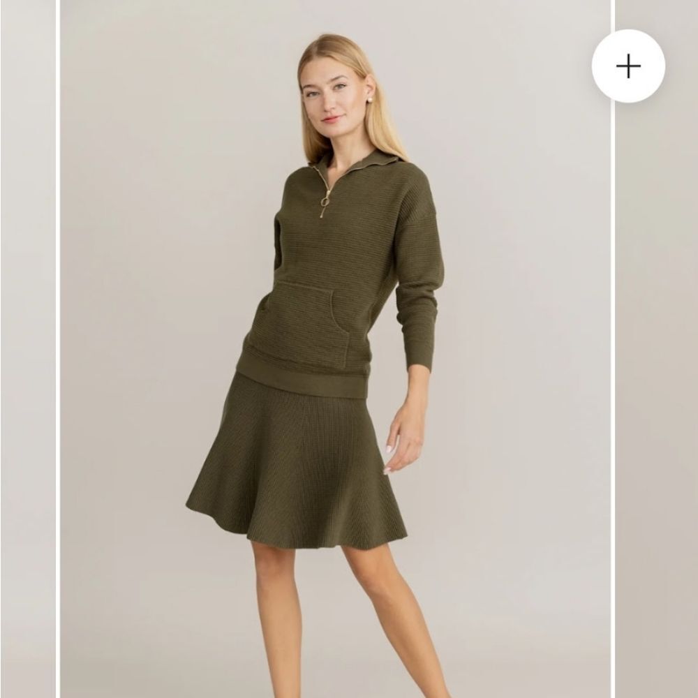 Apparalel Alinea Zip top and skirt set